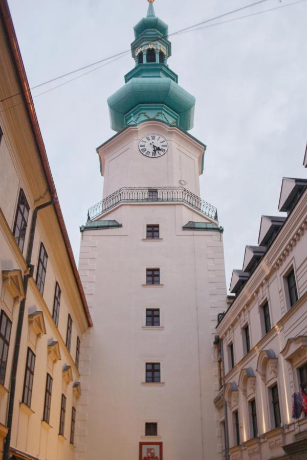 Old Town Studio Братислава Экстерьер фото